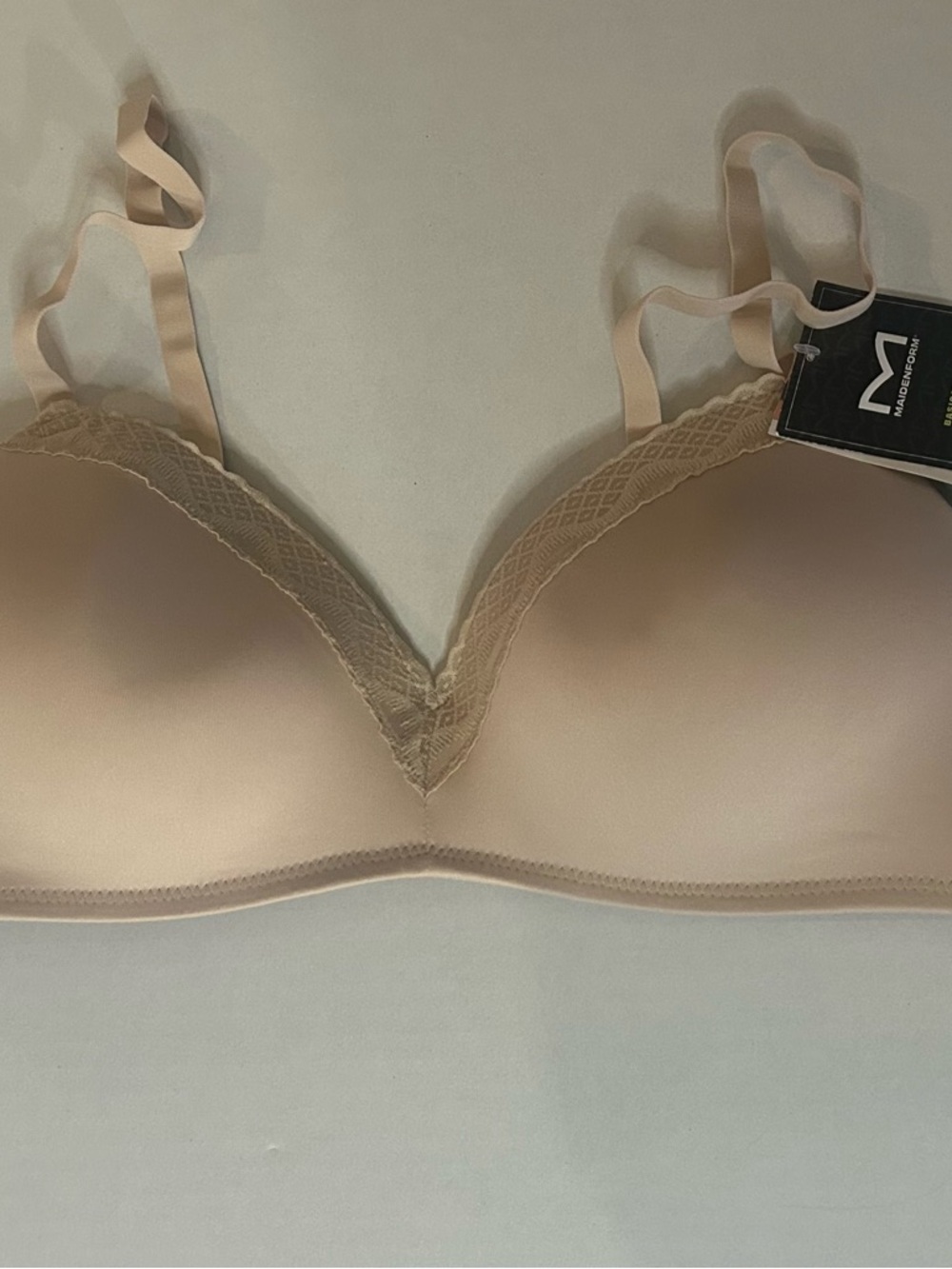 Maidenform Light Beige Lace Trim T-Shirt Bra